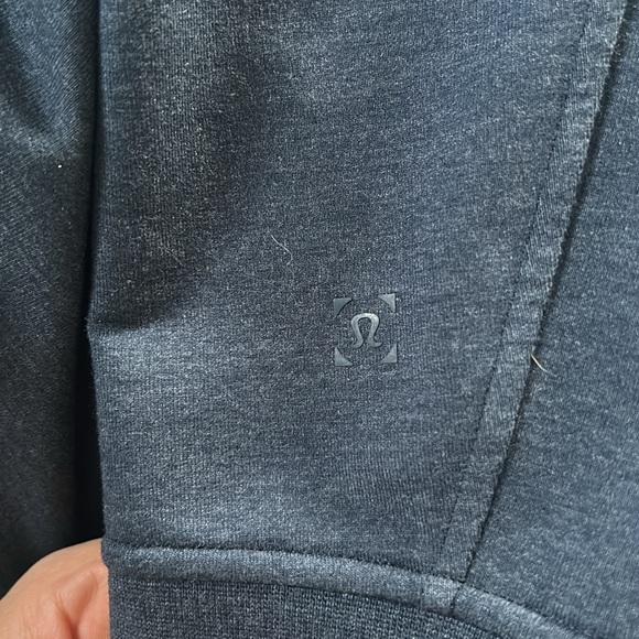 size large navy men's lululemon zip hoodie - Picture 3 of 3